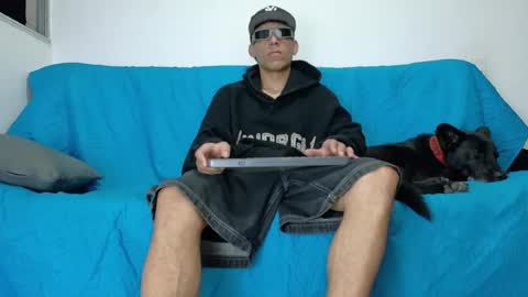 Snapshot of evil_boss1 chatting on 06-22-26, 02:35 evil_boss1 online show from 06-22-26, 02:35