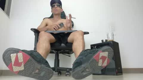 Snapshot of evil_boss1 chatting on 07-01-26, 11:48 evil_boss1 online show from 07-01-26, 11:48