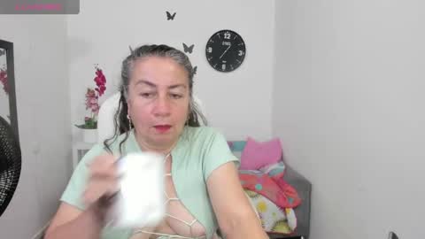 Snapshot of evil_stepmothers chatting on 04-27-26, 05:11 Pamela online show from 04-27-26, 05:11