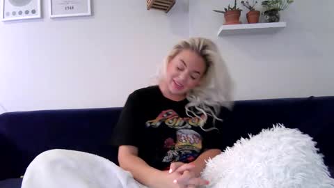 Badblondebunny online show from 02-19-26, 12:39
