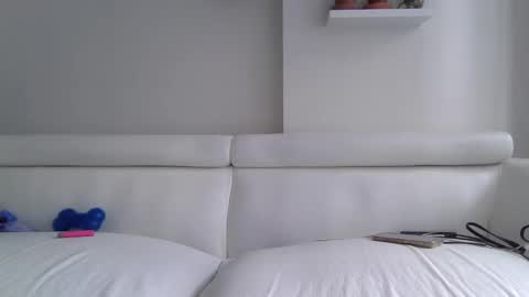 Snapshot of evillers1 chatting on 05-12-26, 09:01 Badblondebunny online show from 05-12-26, 09:01