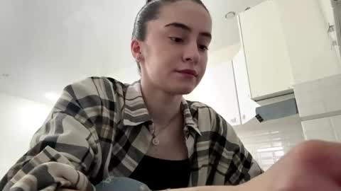 Chloe online show from 05-17-26, 01:18