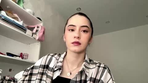 Chloe online show from 05-24-26, 01:38