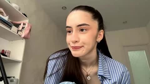 Chloe online show from 05-25-26, 02:12