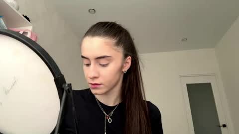 Chloe online show from 05-26-26, 01:40