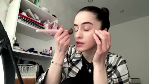 Chloe online show from 05-30-26, 03:42