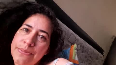 Snapshot of evolet_evolet_ chatting on 11-07-25, 02:17 Evolet online show from 11-07-25, 02:17