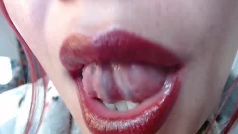 Snapshot of evolethmontenegros chatting on 12-05-24, 05:26 Evoleth online show from 12-05-24, 05:26