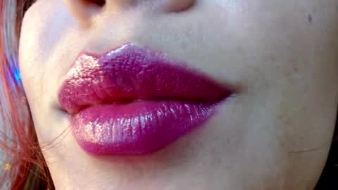 Snapshot of evolethmontenegros chatting on 12-26-24, 10:59 Evoleth online show from 12-26-24, 10:59