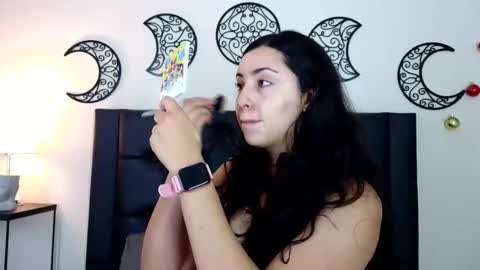 Snapshot of evoletmk chatting on 12-03-25, 11:30 Evolet online show from 12-03-25, 11:30