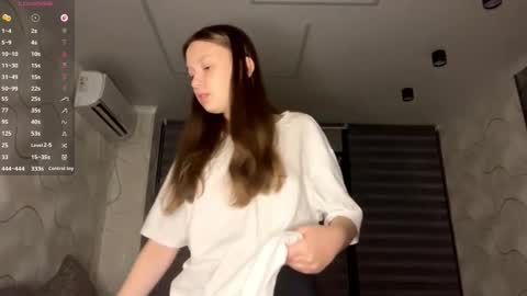 Eva online show from 11-14-25, 03:22