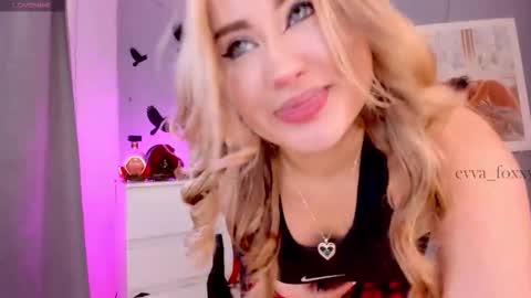 evva_foxxy online show from 11-04-25, 03:00