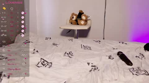 evva_foxxy online show from 04-06-26, 04:19