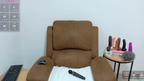 Snapshot of evvaa_moon chatting on 06-05-26, 12:44 evvaa_moon online show from 06-05-26, 12:44