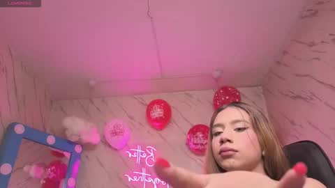 Snapshot of evy_lux_v chatting on 11-14-25, 03:49 Hi Stream 1000pm to 600am online show from 11-14-25, 03:49