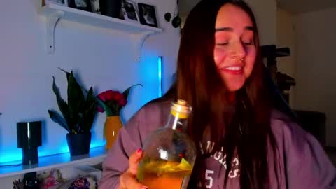 EVY online show from 03-31-26, 12:34