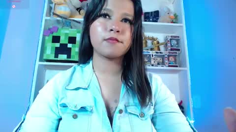 Snapshot of evybubbles_ chatting on 12-20-24, 08:34 Im Evy online show from 12-20-24, 08:34