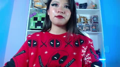 Snapshot of evybubbles_ chatting on 12-26-24, 04:10 Im Evy online show from 12-26-24, 04:10