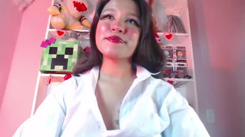 Snapshot of evybubbles_ chatting on 02-11-25, 06:44 Im Evy online show from 02-11-25, 06:44