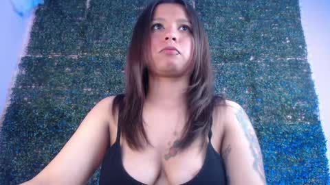 Snapshot of evybubbles_ chatting on 05-05-26, 06:16 Im Evy online show from 05-05-26, 06:16