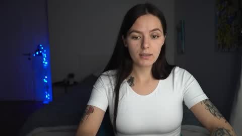 ewelynscott online show from 11-26-25, 05:03