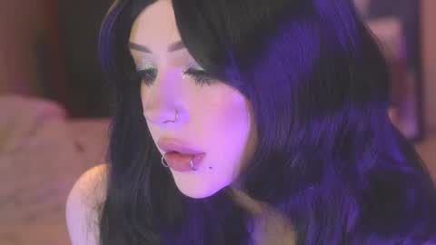 Snapshot of ex_angel chatting on 11-11-25, 08:09 Alyson online show from 11-11-25, 08:09