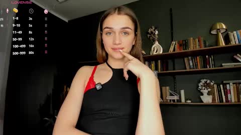 Snapshot of excellent_vibe chatting on 02-13-26, 07:54 Ann online show from 02-13-26, 07:54