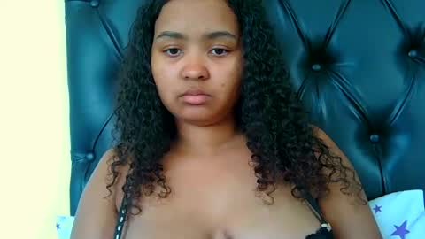 Snapshot of exclusivecourtney chatting on 06-18-26, 11:25 courtney online show from 06-18-26, 11:25