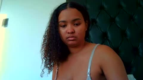 Snapshot of exclusivecourtney chatting on 06-26-26, 05:34 courtney online show from 06-26-26, 05:34