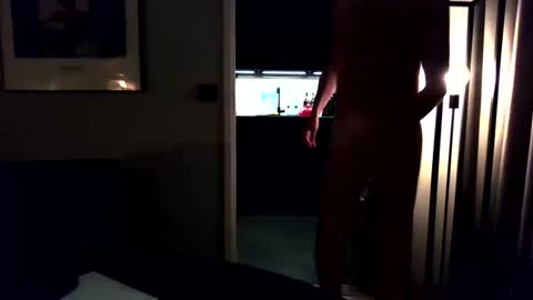 exibist79 online show from 01-11-26, 05:56