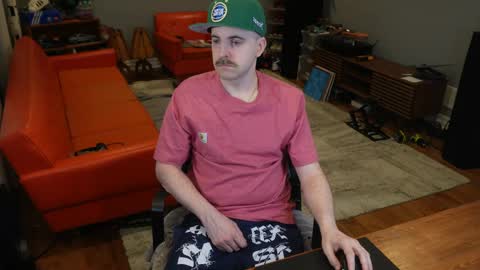 Snapshot of exjockstud chatting on 05-10-26, 01:44 exjockstud online show from 05-10-26, 01:44