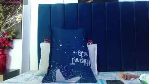 Snapshot of exotic_wish chatting on 06-22-26, 04:31 exotic_wish online show from 06-22-26, 04:31