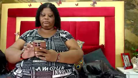 Snapshot of exoticbigmandx chatting on 02-11-26, 08:58 Mandy online show from 02-11-26, 08:58