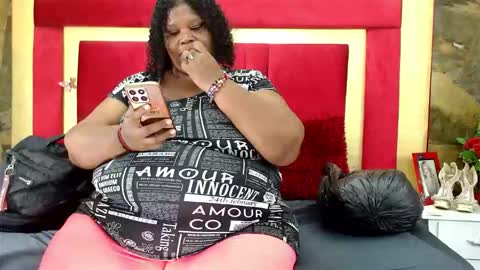 Snapshot of exoticbigmandx chatting on 02-19-26, 09:00 Mandy online show from 02-19-26, 09:00