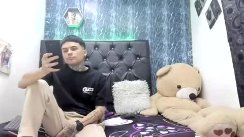 exotichot_couple online show from 12-13-25, 09:53