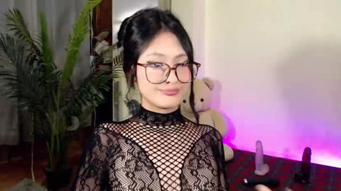 Candy  online show from 01-05-25, 05:51