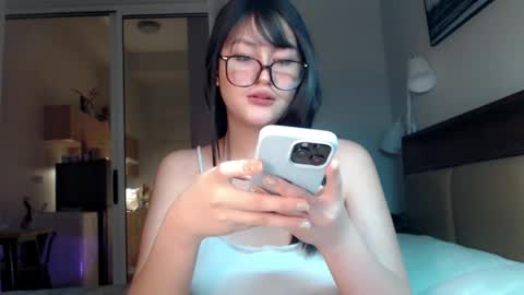 Snapshot of expensive_candyx chatting on 06-03-26, 03:06 Candy online show from 06-03-26, 03:06