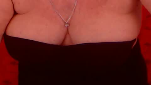 Snapshot of experiencedalana chatting on 12-12-24, 12:05 Alana online show from 12-12-24, 12:05