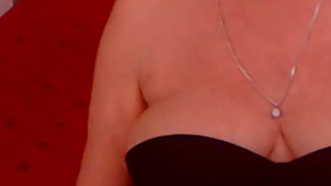 Snapshot of experiencedalana chatting on 12-18-24, 02:32 Alana online show from 12-18-24, 02:32