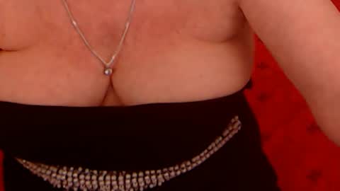 Snapshot of experiencedalana chatting on 12-26-24, 03:16 Alana online show from 12-26-24, 03:16