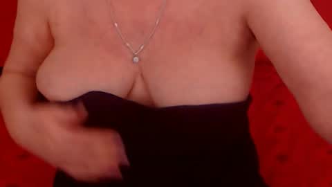 Snapshot of experiencedalana chatting on 01-18-25, 11:55 Alana online show from 01-18-25, 11:55