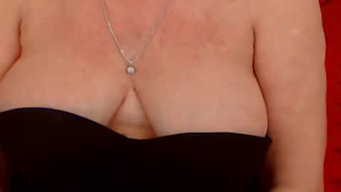 Snapshot of experiencedalana chatting on 03-05-25, 02:25 Alana online show from 03-05-25, 02:25