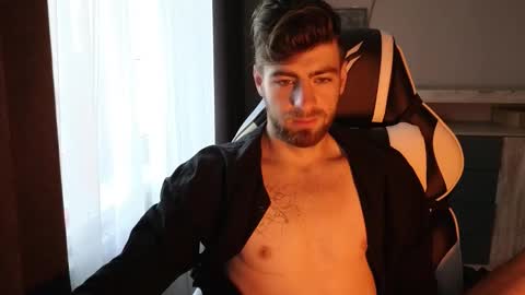 Snapshot of exstayz chatting on 09-26-25, 06:28 Sweetheart online show from 09-26-25, 06:28