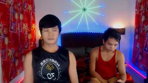 Snapshot of extraservice69menx chatting on 12-15-25, 04:06 JOHNDAVE online show from 12-15-25, 04:06