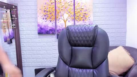      online show from 11-29-25, 07:28