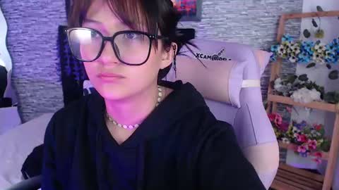 Snapshot of eyesmoon7710 chatting on 06-15-26, 02:19 eyes moon online show from 06-15-26, 02:19