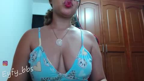 Nadia online show from 11-12-25, 12:00