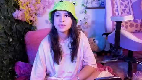 eymmy_24 online show from 06-05-26, 06:52