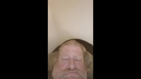 ezelldavid37979753 online show from 12-14-25, 09:19