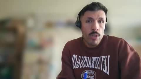 Snapshot of ezlajfer chatting on 05-19-26, 03:29 venusah online show from 05-19-26, 03:29